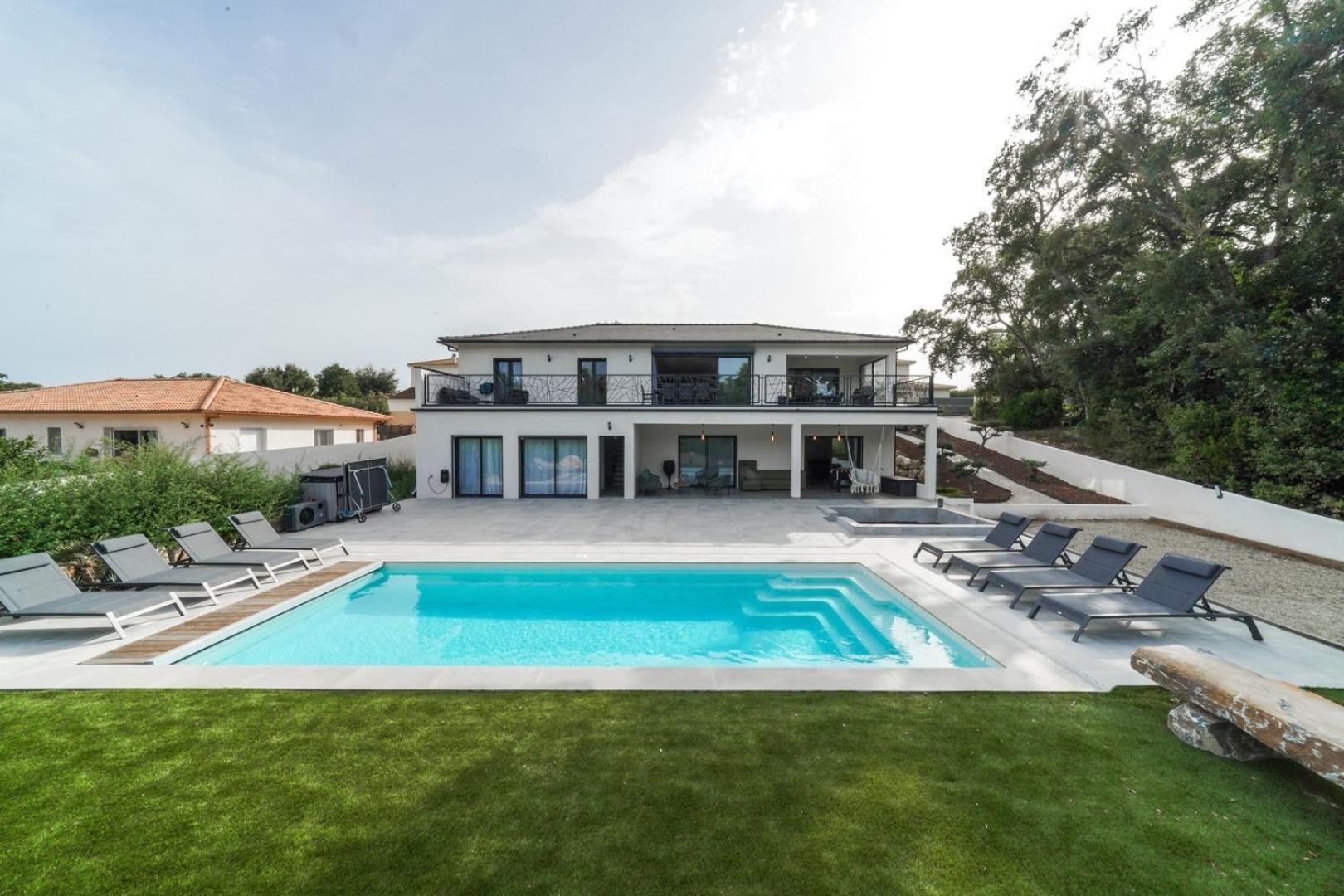 Tres Belle Villa A Ghisonaccia Avec Piscine Chauffee Экстерьер фото